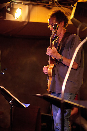 Bruce Saunders